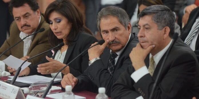 Leticia Soto, Jesús Pinto y Jaime Santoyo Leticia Soto, Jesús Pinto y Jaime Santoyo
