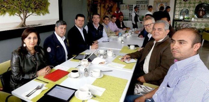 Reunión de funcionarios y Ferromex Reunión de funcionarios y Ferromex