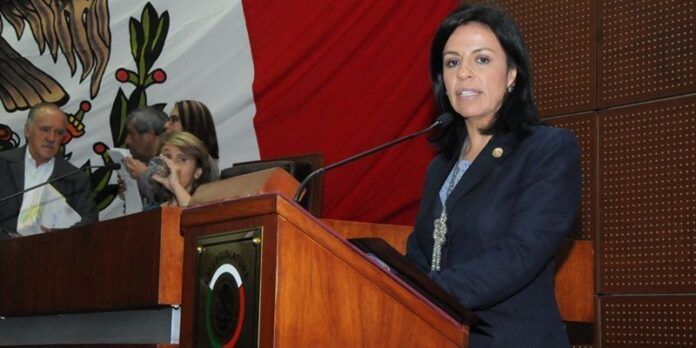 María Guadalupe Medina. María Guadalupe Medina.