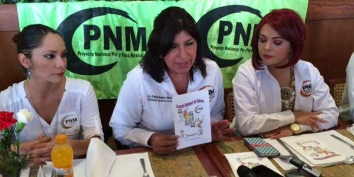 Araceli Ramírez, a la derecha Araceli Ramírez, a la derecha