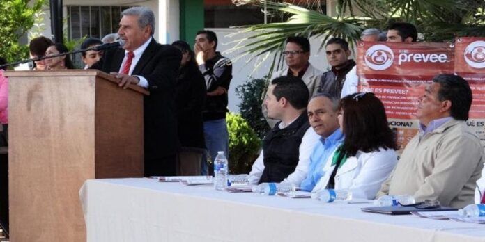 Ubaldo Ávila Ávila presentó el proyecto. Ubaldo Ávila Ávila presentó el proyecto.