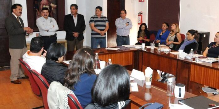 Acudieron 30 trabajadores. Acudieron 30 trabajadores.