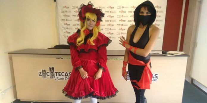 Cosplayers dan una muestra de lo que podrá verse Cosplayers dan una muestra de lo que podrá verse