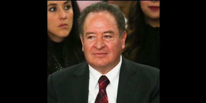 Marco Vinicio Flores. Marco Vinicio Flores.
