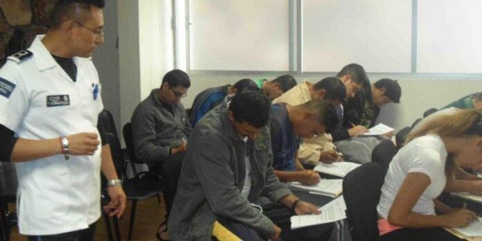 Evalúan a aspirantes