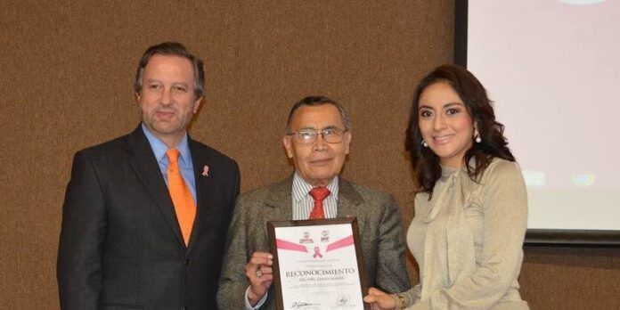 Raúl Estrada, Abel Zapata y Tania Rodríguez Raúl Estrada, Abel Zapata y Tania Rodríguez