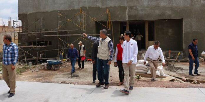Autoridades del Ayuntamiento recorren la obra Autoridades del Ayuntamiento recorren la obra