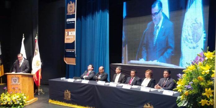 Armando Silva rinde informe de labores Armando Silva rinde informe de labores