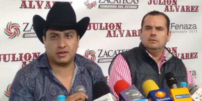 Julión Álvarez ofreció una rueda de prensa.