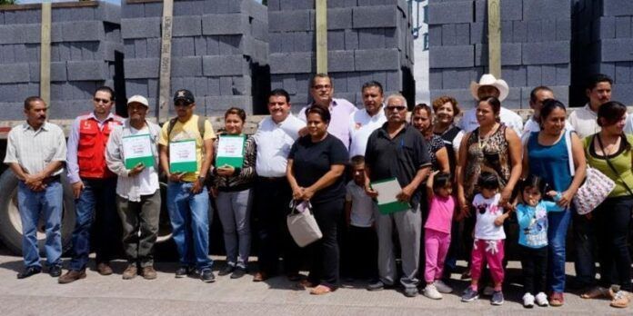 Apoyos para vivienda en los dos municipios. Apoyos para vivienda en los dos municipios.