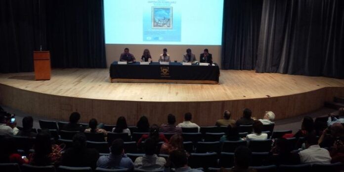 Es investigadora de la Unidad Académica de Ciencias Sociales.