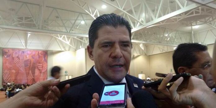 Víctor Rentería López Víctor Rentería López