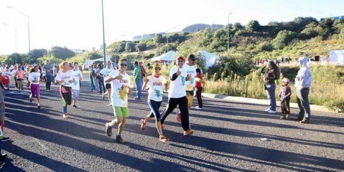 Alcalde participa en la carrera Alcalde participa en la carrera