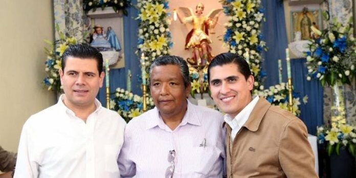 Visitaron la capilla del santo patrono. Visitaron la capilla del santo patrono.