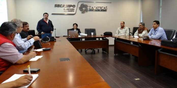Médicos veterinarios recibieron el curso. Médicos veterinarios recibieron el curso.