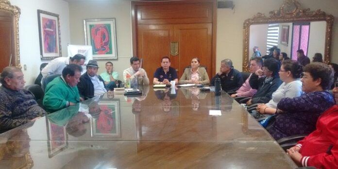 Reunión entre comerciantes y Alfredo Salazar Reunión entre comerciantes y Alfredo Salazar
