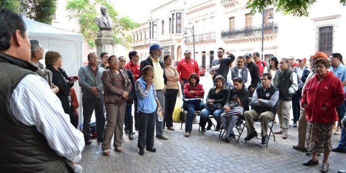Reunión del Consejo del Sutsemop en Plazuela Miguel Auza Reunión del Consejo del Sutsemop en Plazuela Miguel Auza