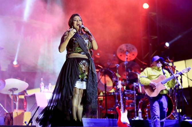 lila downs 2