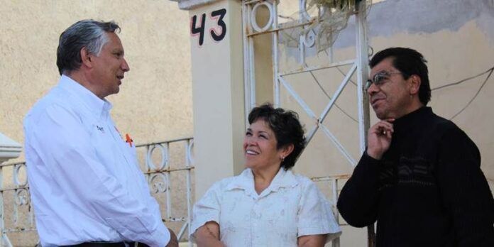 Candidato expone sus propuestas Candidato expone sus propuestas