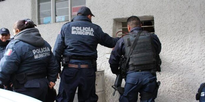 Policías capitalinos hicieron las detenciones. Policías capitalinos hicieron las detenciones.