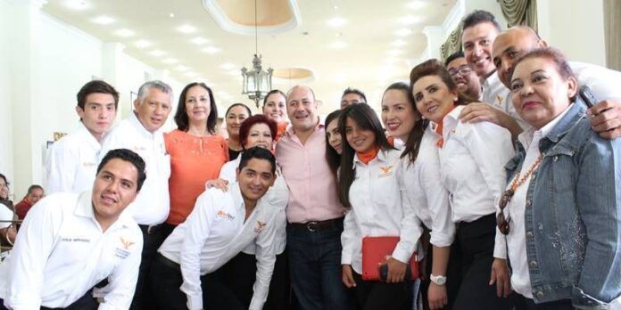 El alcalde fue invitado por el partido Movimiento Ciudadano.