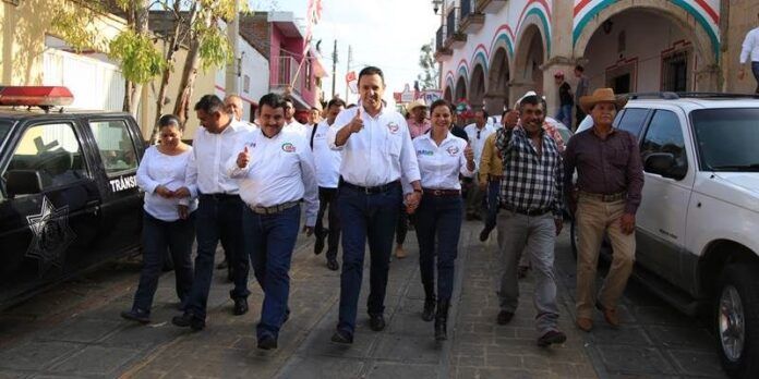 Continúa gira por el estado Continúa gira por el estado