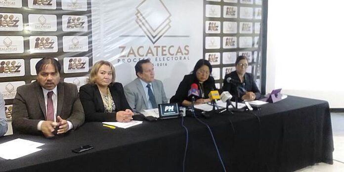 Delegada del INE en conferencia de prensa Delegada del INE en conferencia de prensa