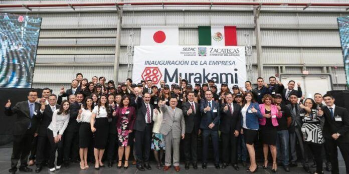 Miguel Alonso con empleados y directivos Miguel Alonso con empleados y directivos