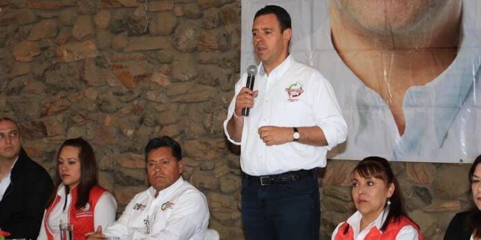 Alejandro Tello estuvo en Río Grande. Alejandro Tello estuvo en Río Grande.