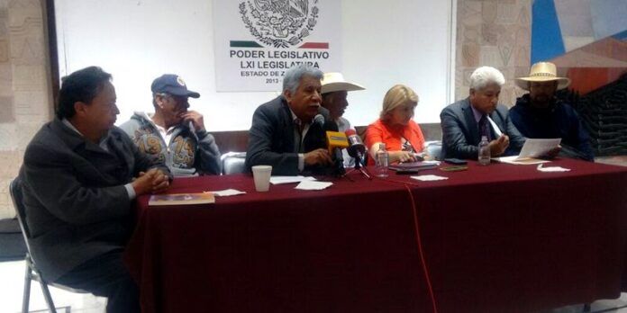 Exponen problema en rueda de prensa Exponen problema en rueda de prensa