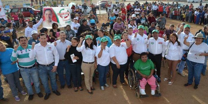 Los candidatos estuvieron en la colonia El Hípico.