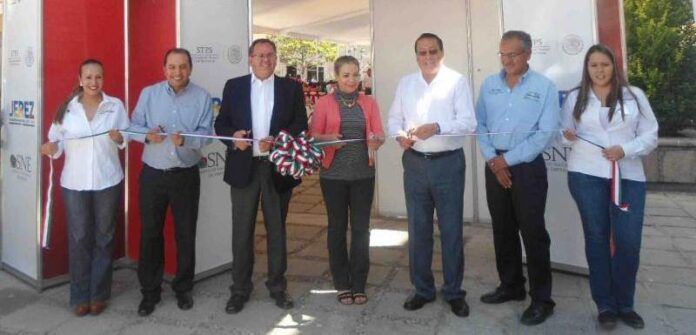Autoridades inauguran el evento Autoridades inauguran el evento