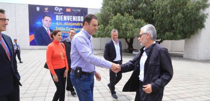 Se reúne con director de Grupo Pachuca Se reúne con director de Grupo Pachuca
