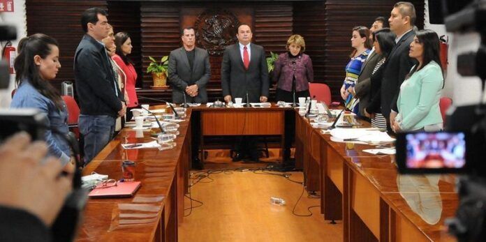 Sesión de la Comisión Permanente Sesión de la Comisión Permanente