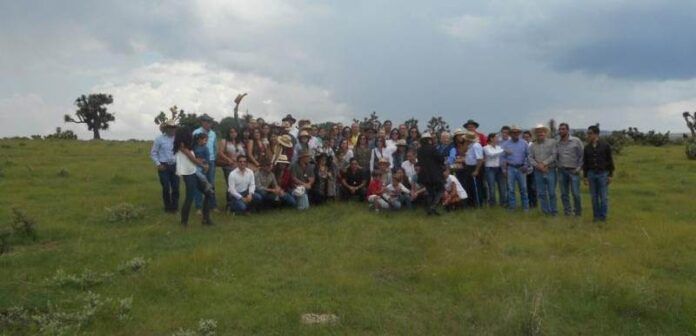 Participan familias de 5 estados Participan familias de 5 estados
