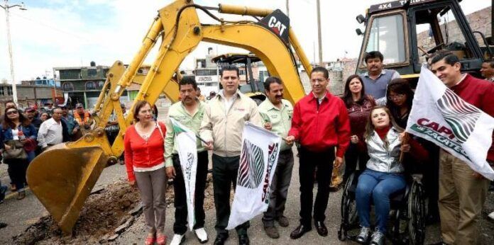 Dan banderazo de arranque Dan banderazo de arranque