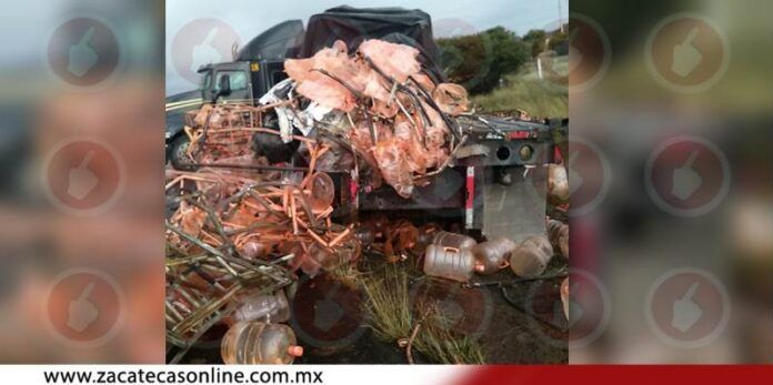 Tráiler se impacta tras primer accidente Tráiler se impacta tras primer accidente