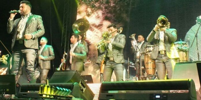 Pusieron a bailar a miles de personas