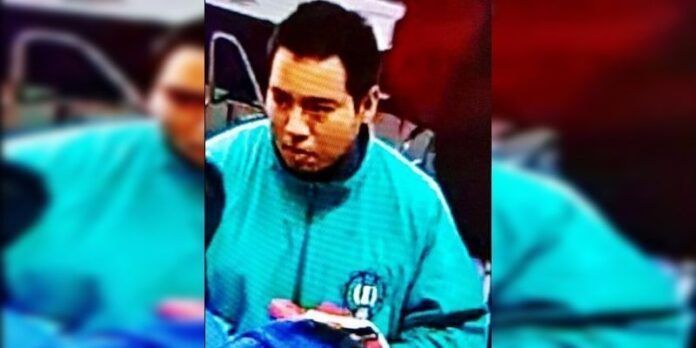 Presunto ladrón captado por cámaras de seguridad Presunto ladrón captado por cámaras de seguridad