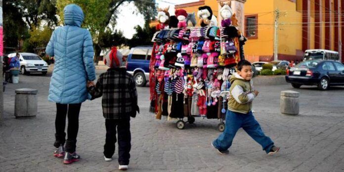 Llama a cuidar a los pequeños