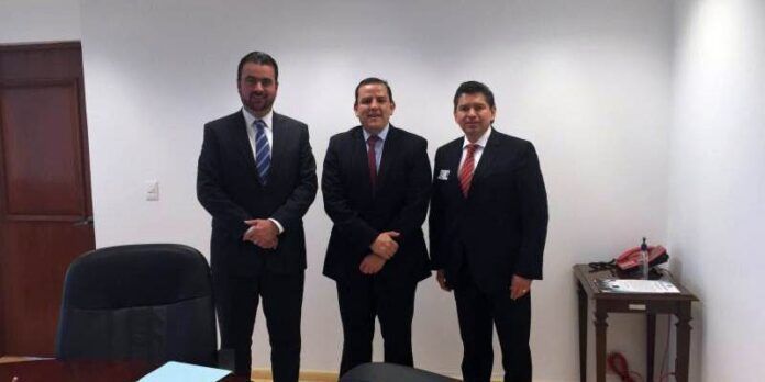 Acuden ante subsecretario de Egresos