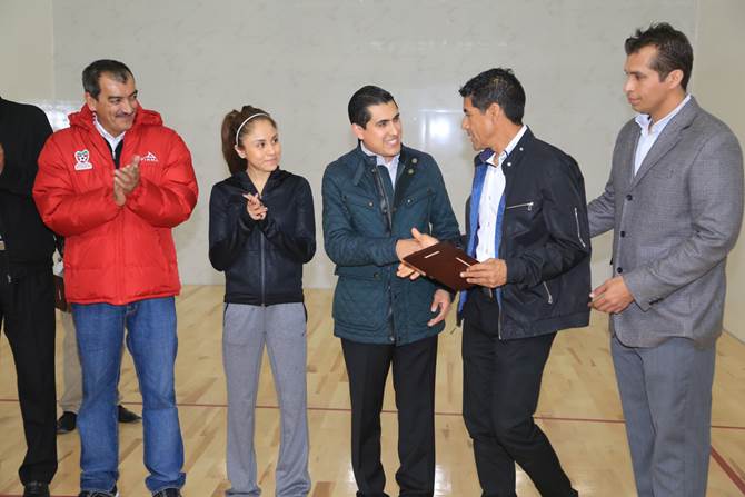 paola-longoria-carlos-pena-1.jpeg