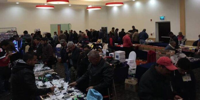 Se reunieron cerca de 300 personas. Se reunieron cerca de 300 personas.
