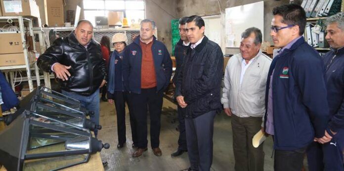 Visita alcalde departamento de alumbrado Visita alcalde departamento de alumbrado