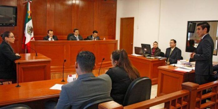 Jueces actúan a la vista de todos.