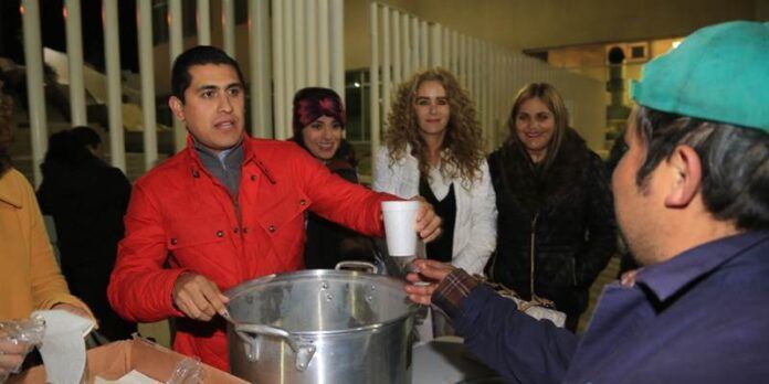 Alcalde participa en la entrega