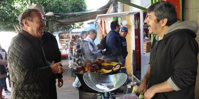 Pedro de León con jalpenses Pedro de León con jalpenses
