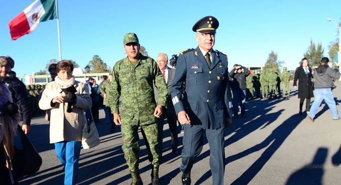 toma protesta comandante 2