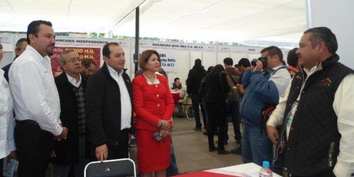 Autoridades en la inauguracion Autoridades en la inauguracion