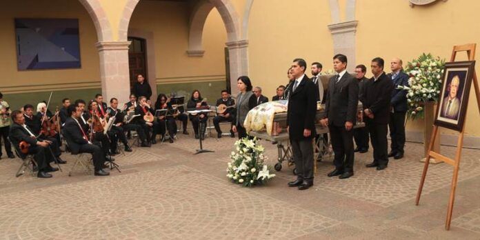 Rinden homenaje póstumo Rinden homenaje póstumo